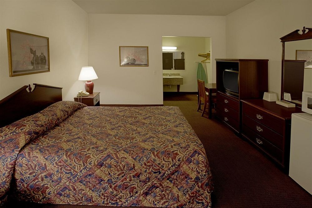 Motel Americas Best Value Inn-livonia/detroit Livonia